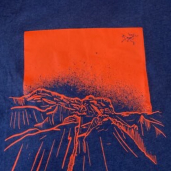 Arcteryx Backlit ‘Eruption’ Tee - Picture 4 of 4
